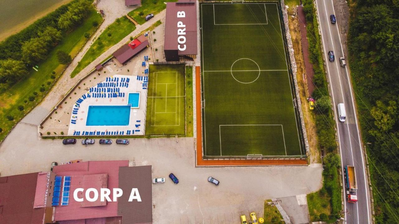 Hotel Class Brezoi Exteriér fotografie